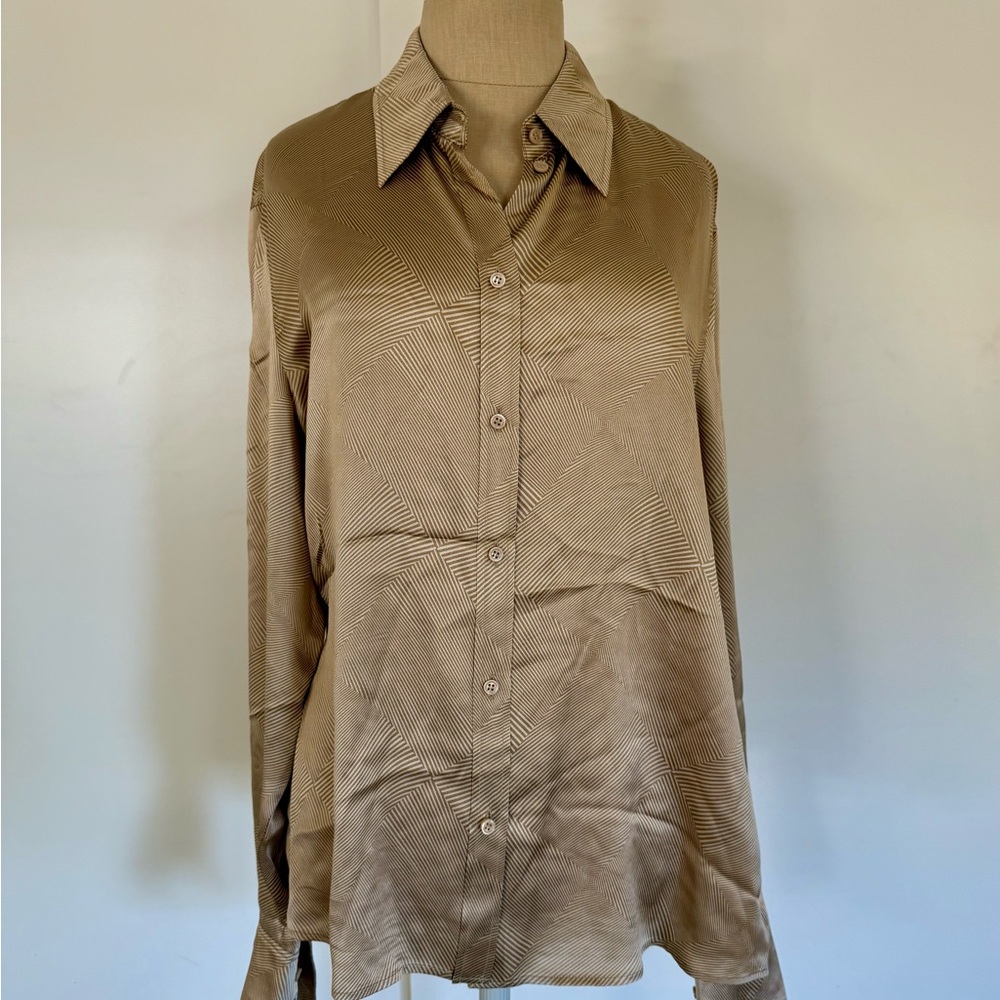 Louis FERAUD Tan Patterned Silk Button-Up Shirt